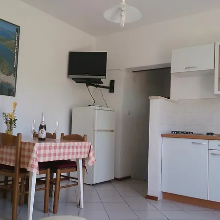 Apartments Valentino Supetarska Draga Room photo